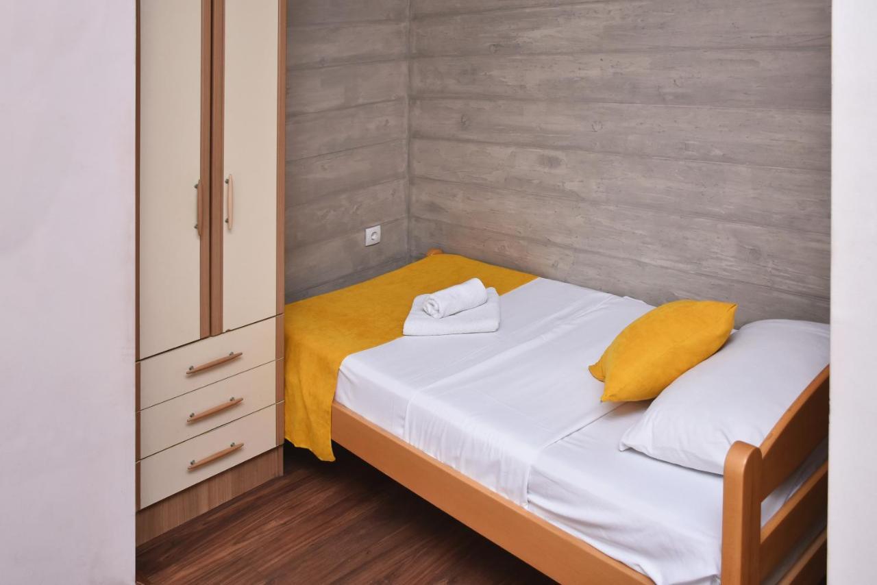 Guest House Villa Mir Kragujevac Exterior foto