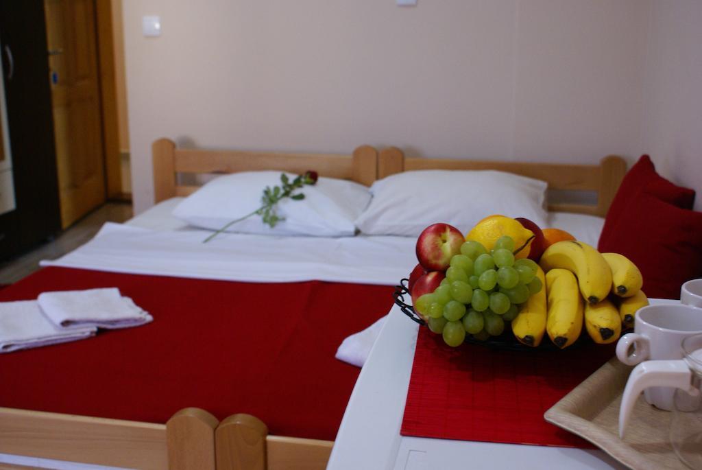 Guest House Villa Mir Kragujevac Habitación foto